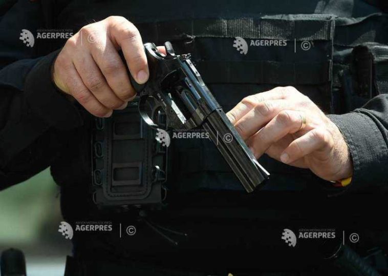 Galați: Polițist decedat după ce s-ar fi împușcat cu arma din dotare, în zona Pădurii Gârboavele