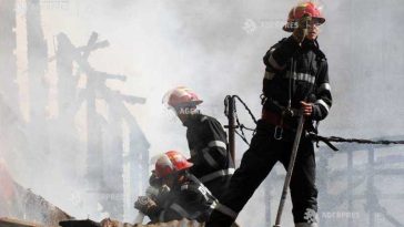 Vrancea: Incendiu la o anexă a Mănăstirii Recea; focul a cuprins aproximativ 150 de metri pătrați din acoperiș