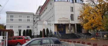 Botoșani: Șapte tineri, arestați pentru trafic de droguri; substanțele erau vândute și în zona școlilor