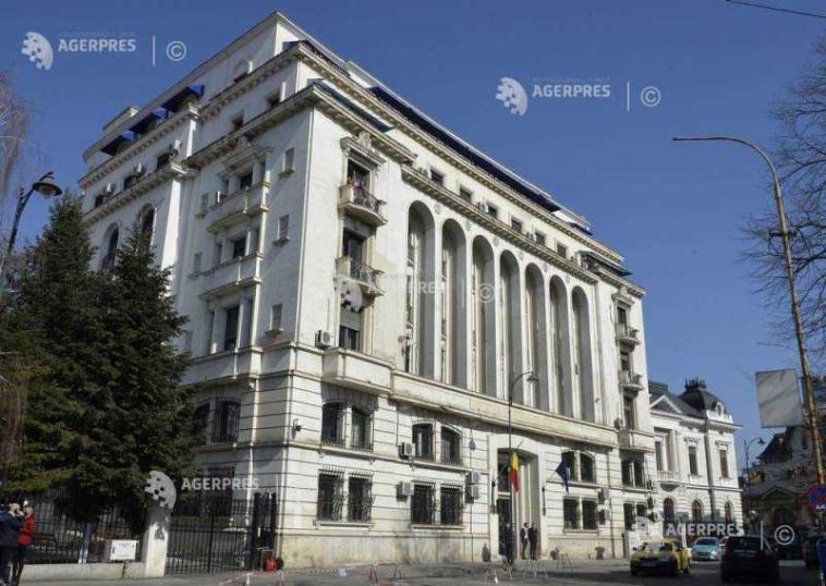 Procurorul Gigi Ștefan promitea că poate influența judecători de la ICCJ să dea o soluție favorabilă într-un dosar (referat)