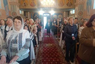 Mureș: Liga Femeilor Creștin-Ortodoxe a sărbătorit organizația din Reghin la 30 de ani de activitate (GALERIE FOTO)