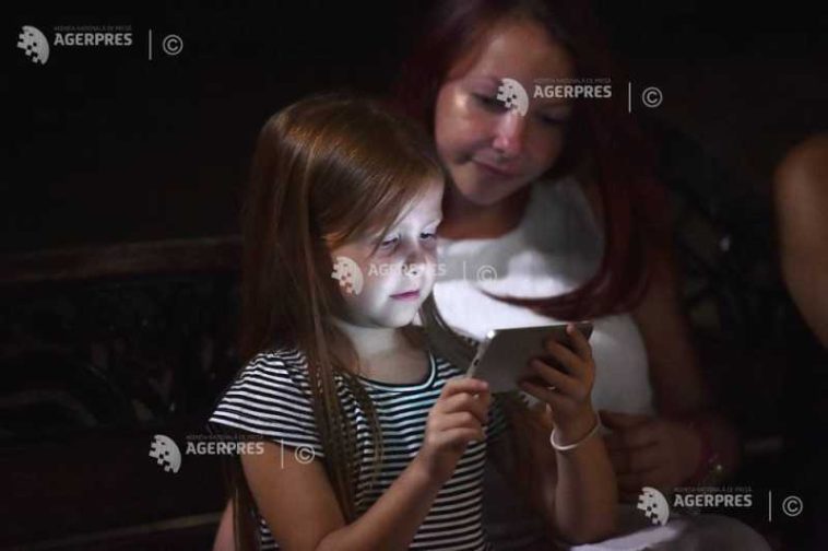 17 mai – Ziua internațională a telefonului copilului