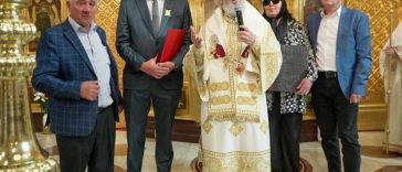 Galați: Treizeci de nevăzători au primit din partea arhiepiscopului Dunării de Jos Noul Testament în format Braille
