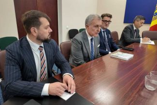 Bursă de studii acordată de Familia Regală a României pentru doi studenți de la Universitatea din Comrat (Găgăuzia)