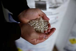 UE va anunța măsuri de sprijin pentru fermierii afectați de creșterea prețurilor la îngrășăminte