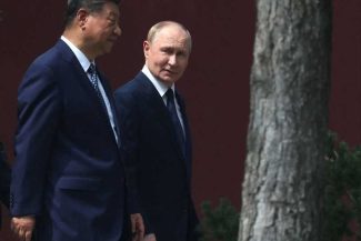 Vladimir Putin, aflat la a 25-a vizită în China, cu o agendă centrată pe coordonare în fața crizelor internaționale