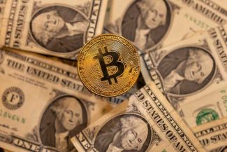 Bitcoin, între riscul prețului de 55.000 dolari și revenirea la peste 90.000 dolari (analiză)