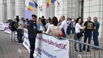 Sindicaliștii din finanțe încep de miercuri pichetarea sediilor instituțiilor din sistemul instituțional al Ministerului Finanțelor