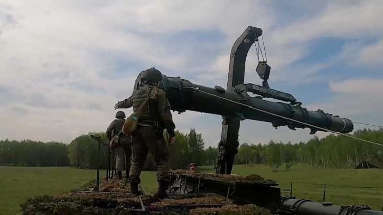 Rusia a difuzat imagini de la un exercițiu militar major în care sunt utilizate focoase nucleare