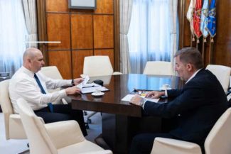 Premierul – întrevedere cu CEO-ul Dacia; au discutat și despre impactul Programului Rabla asupra sectorului auto