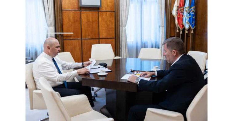 Premierul – întrevedere cu CEO-ul Dacia; au discutat și despre impactul Programului Rabla asupra sectorului auto
