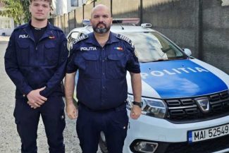 Bistrița-Năsăud: Alertați de o femeie din Elveția, polițiștii au salvat un bărbat de 71 ani de la sinucidere