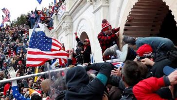 Polițiști de la Capitoliu depun plângere pentru a bloca fondul de 1,8 miliarde de dolari al lui Trump