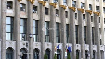 Incident la Palatul CFR/ Liftul deținea toate verificările tehnice la zi; ultima revizie, pe 20 mai (director general)