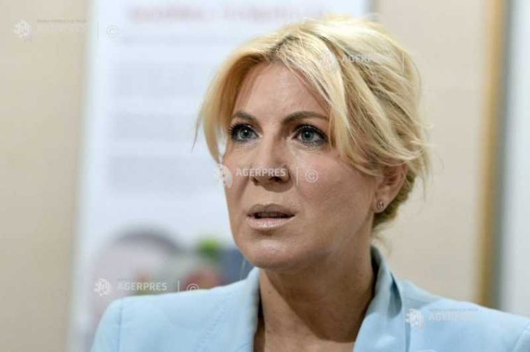 CONAF: România nu are deficit de femei competente, ci un deficit de reprezentare a competenței feminine în dialogul politic