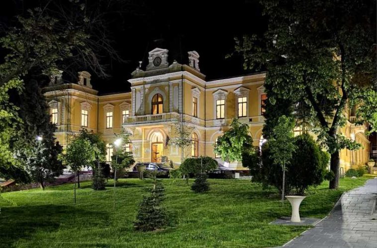 Noaptea Muzeelor/Șezătoare și atelier de cusut tradițional, expoziții și demonstrații de arderea ceramicii