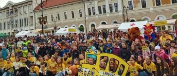 REPORTAJ Covasna: Dimineți fără coloane de mașini sau cum a schimbat ‘Pedibus’ viața în Sfântu Gheorghe