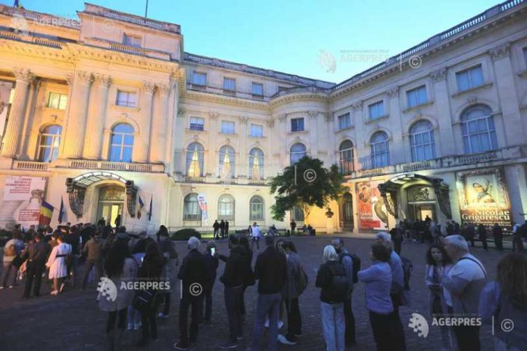 Noaptea Muzeelor – sâmbătă, la a XXII-a ediție: Expoziții, tururi ghidate, recitaluri, proiecții de filme, ateliere (GALERIE FOTO)
