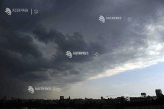 Meteorologi: Vreme instabilă, ploi și vânt puternic în majoritatea regiunilor, până sâmbătă seara