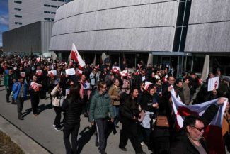 Groenlanda: Sute de persoane au manifestat după deschiderea noului sediu al consulatului SUA la Nuuk