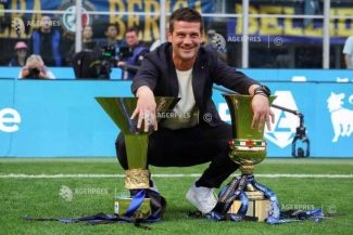 Fotbal: Cristian Chivu a fost desemnat cel mai bun antrenor din Serie A