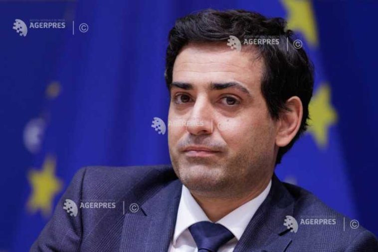 UE vrea ca firmele să își diversifice mai rapid liniile de aprovizionare pentru a-și reduce dependența de China