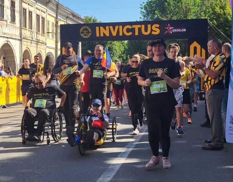 REPORTAJ Bistrița-Năsăud: Peste 2.000 de participanți din șapte țări, la Semimaratonul Eroilor Invictus (GALERIE FOTO)