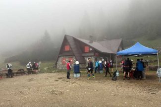 Incidente la ultramaratonul din Bucegi/ O singură operațiune de salvare în curs; a fost semnalată prezența unui urs