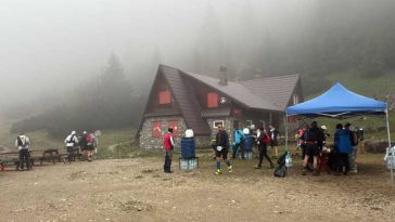 Incidente la ultramaratonul din Bucegi/ O singură operațiune de salvare în curs; a fost semnalată prezența unui urs