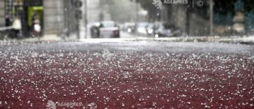 ANM: Cod galben de averse torențiale, vijelii și grindină în localități din județul Olt