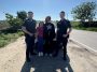 Bacău: Două minore din județul Vrancea, găsite de polițiști în preajma unei păduri