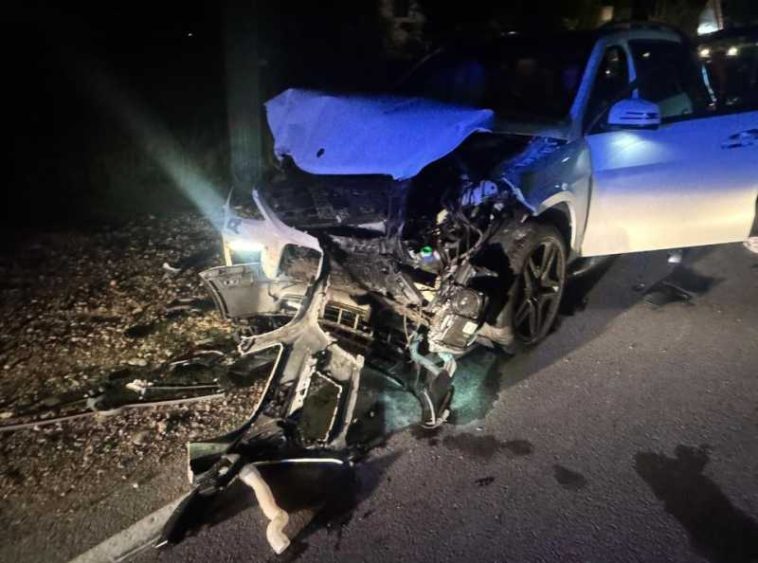 Neamț: Doi tineri, răniți în urma unui accident rutier în care au fost implicate cinci mașini