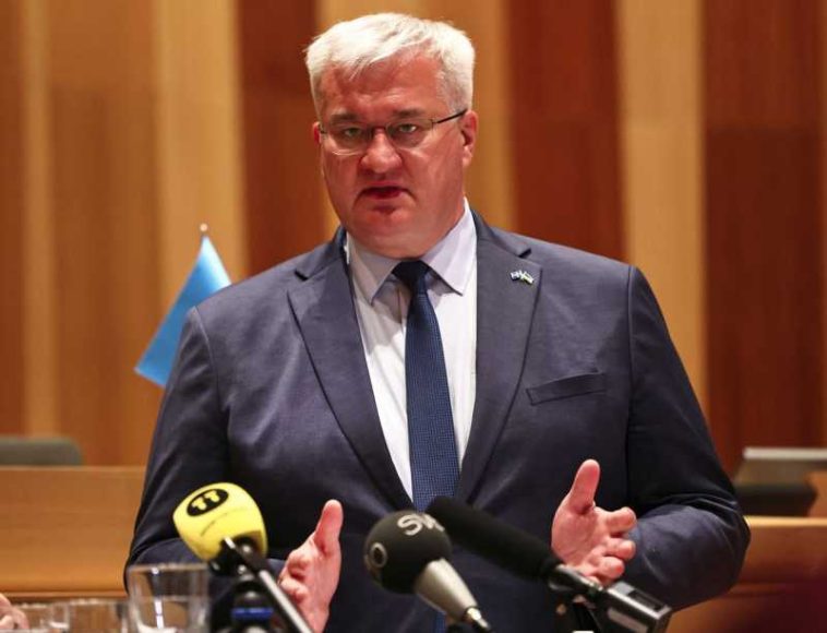 Kievul solicită mai mult sprijin după atacul rusesc ce a provocat daune minore sediului MAE