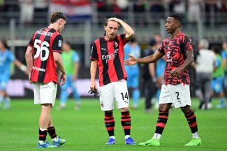 Fotbal: AC Milan, învinsă pe teren propriu de Cagliari (1-2), ratează calificarea în Liga Campionilor