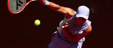 Tenis: Iga Swiatek a reușit o calificare facilă în turul al doilea la Roland Garos
