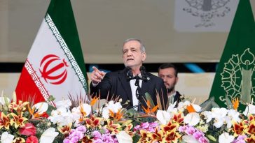 Iran: Președintele a ordonat redeschiderea accesului la internetul internațional