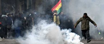 VIDEO Violențe în La Paz, în ciuda concesiilor președintelui bolivian