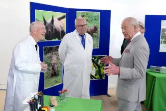 Regele Charles al III-lea a înfruntat valul de căldură pentru a susține cauza veverițelor roșii