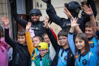 MAI: Elicoptere, motociclete și câini polițiști, de Ziua Porților Deschise pentru Copii la Ministerul de Interne