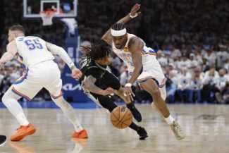 Baschet: Oklahoma City Thunder, la o victorie de finala NBA