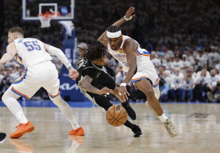 Baschet: Oklahoma City Thunder, la o victorie de finala NBA