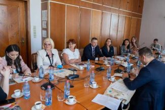 Senat Junior și UNICEF propun monitorizarea aplicării legislației privind drepturile copilului