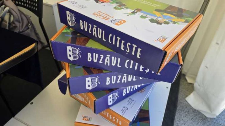 Buzău: S-a deschis Târgul de Carte Gaudeamus, în Piața Dacia din municipiu