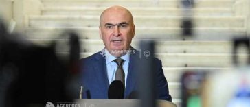 Bolojan: L-am mandatat pe ministrul Pîslaru să negocieze eșalonarea creșterii salariilor demnitarilor la noua lege a salarizării