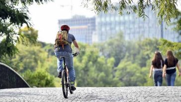 Bistrița-Năsăud: Mersul pe jos sau cu bicicleta, răsplătite cu monede virtuale convertibile în bilete la activități culturale și recreative