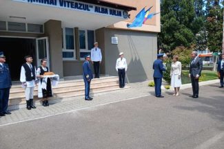 Alba: Majestatea Sa Margareta și Principele Radu, întâlnire cu elevii militari ai unei instituții înființate de Regele Ferdinand (GALERIE FOTO)
