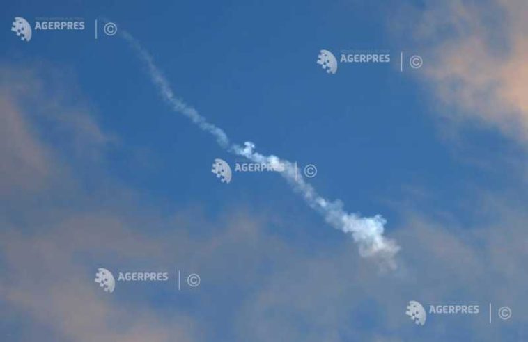 Kuwaitul anunță că sistemele sale antiaeriene interceptează rachete și drone inamice