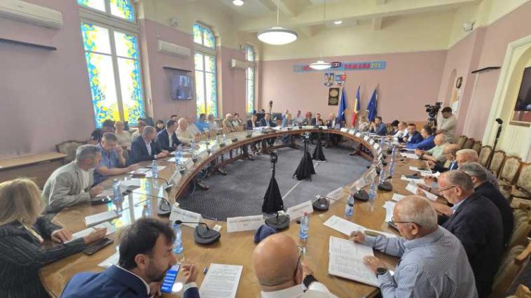 ‘Tezaurul uman viu’ Amelia Papazissu a primit titlul de Cetățean de onoare al municipiului Buzău
