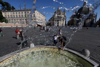 Caniculă/ Patru orașe din Italia, printre care și Roma, plasate sub alertă roșie (guvern)