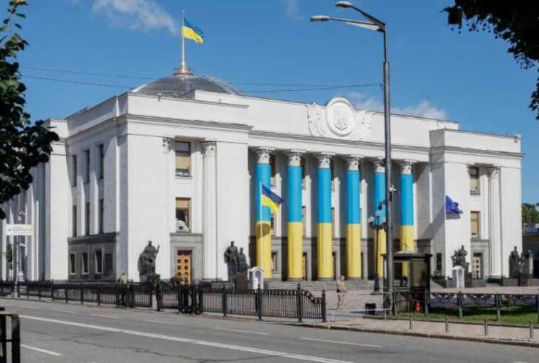 Parlamentul Ucrainei ratifică acordul privind împrumutul european în valoare de 90 de miliarde de euro